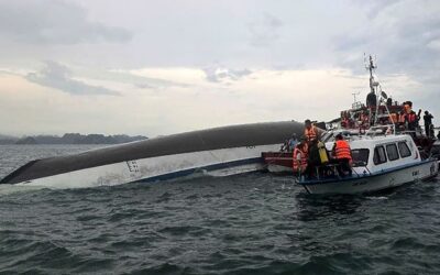 At least 28 killed after Vietnam tourist boat capsizes in Ha Long Bay At least 28 killed after Vietnam tourist boat capsizes in Ha Long Bay
