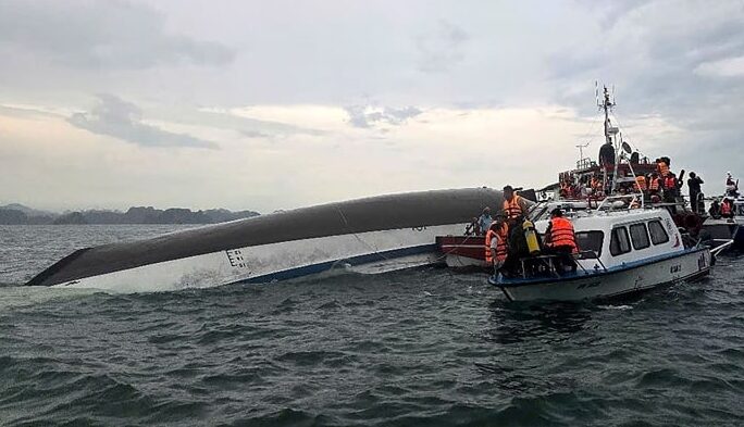 At least 28 killed after Vietnam tourist boat capsizes in Ha Long Bay