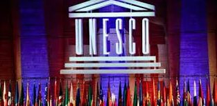 The United States, angry over the recognition of a Palestinian state, announced its separation from UNESCO.