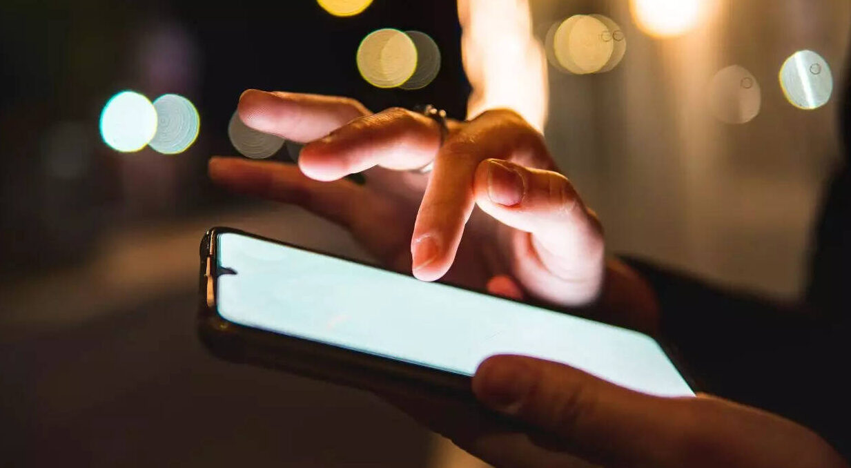 Endless Scrolling on Instagram Could Be Harming Your Brain Like Alcohol, Study Warns