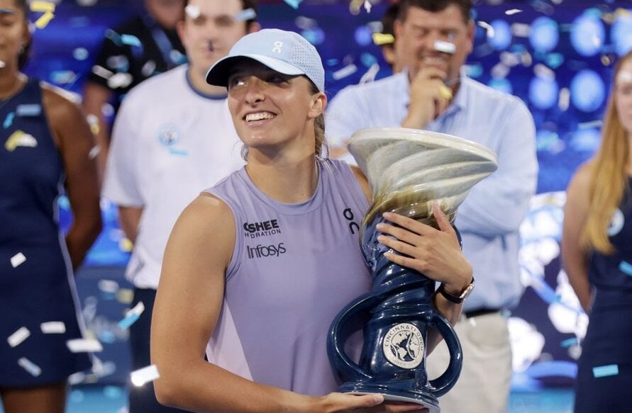 Iga Swiatek Wins Cincinnati Open, Prepares for US Open Mixed Doubles with Casper Ruud