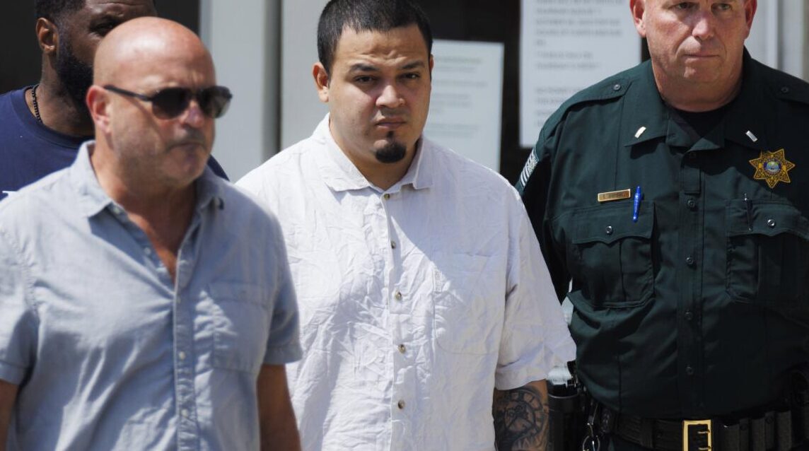 U.S. Plans to Deport Salvadoran Man to Uganda After He Refuses Deal